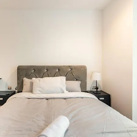 Lovely Centre 2 Bedroom Apartment Sheffield